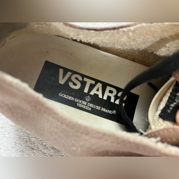 GOLDEN GOOSE V-Star Suede Upper Laminated Star Men Sneaker in Taupe - Picture 2 of 16